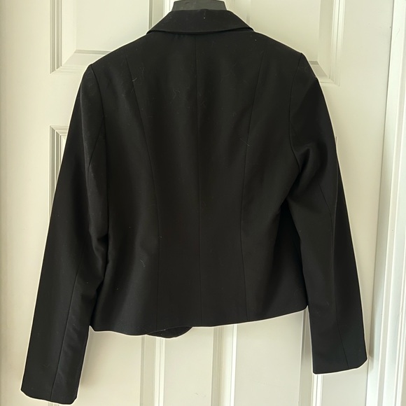 black blazer - Picture 3 of 3